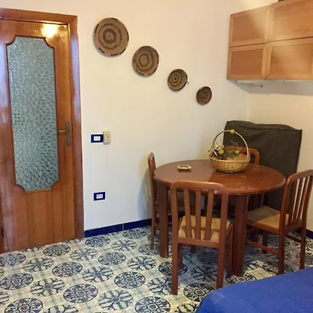 La Bouganville * ايسكيا