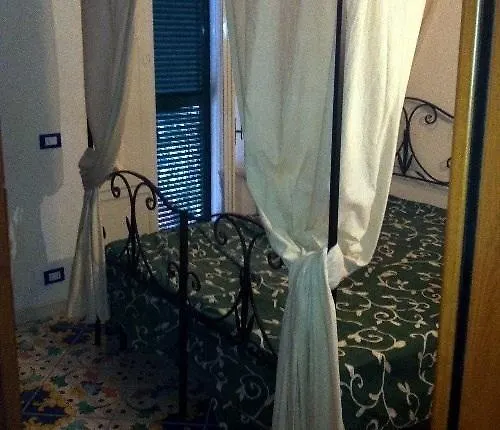 Гостевой дом La Bouganville Искья