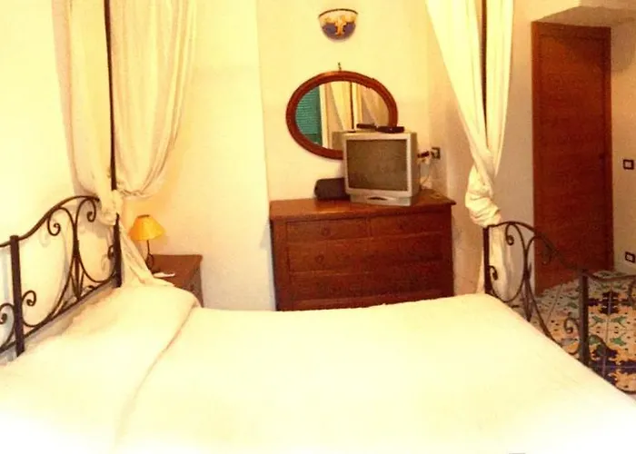 La Bouganville Гостевой дом *