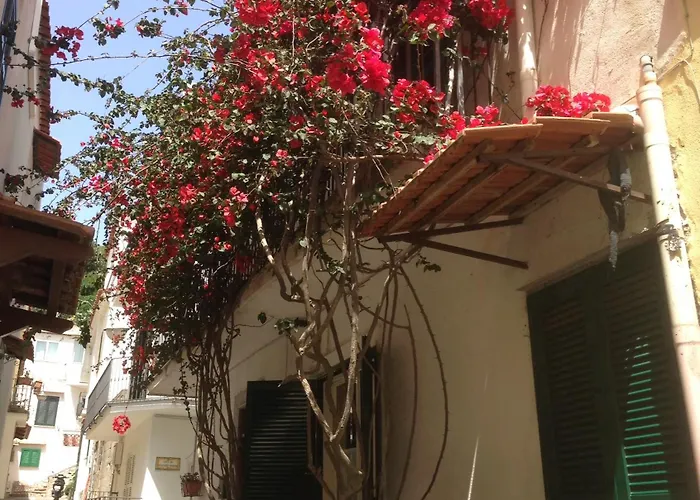 Гостевой дом La Bouganville *